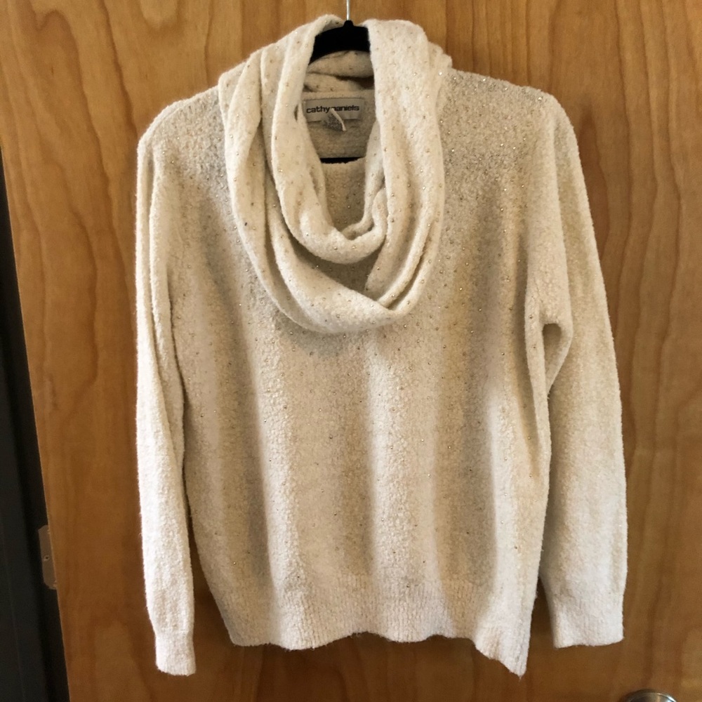Sweater - Picture 3 of 4